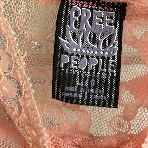 Free People Lace - Picture 4 of 4